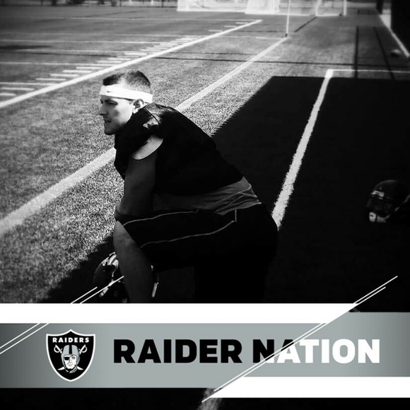 Meet your Posher, Dylan - Picture 1 of 1